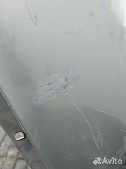 Крыло переднее правое Volkswagen Touareg 2007-2010