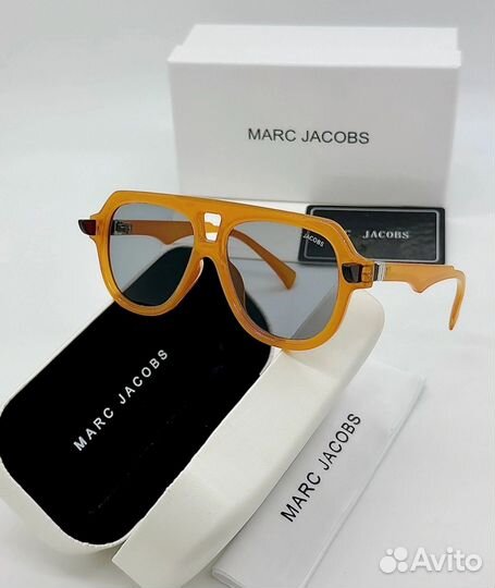 Солнцезащитные очки Marc Jacobs