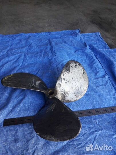 Винт для лодочного мотора 400 мм