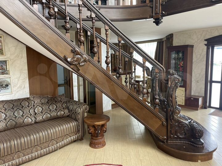 Коттедж 180 м² на участке 7 сот.