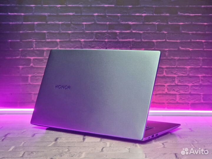 Ноутбук Honor Ryzen 5 5500u 16Gb SSD 512Gb IPS