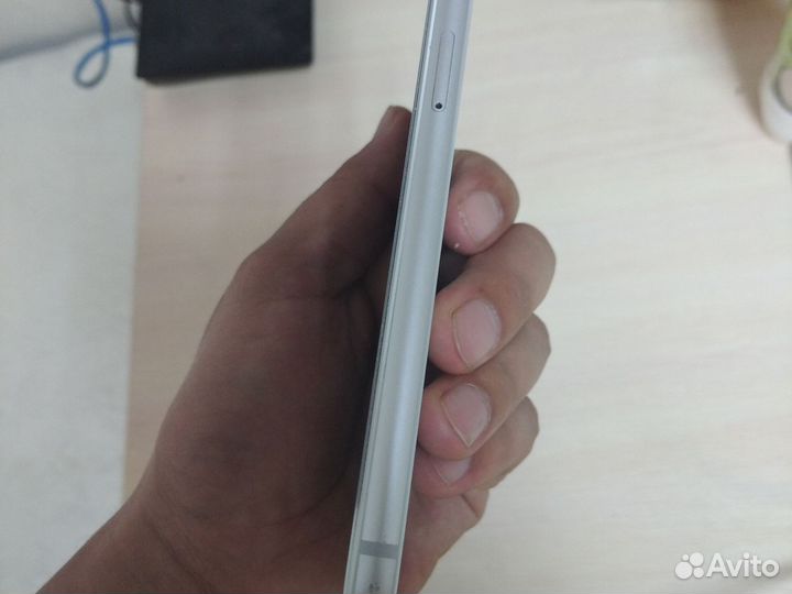 iPhone 8 Plus, 64 ГБ