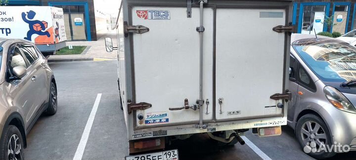 Toyota Dyna изотермический, 2001