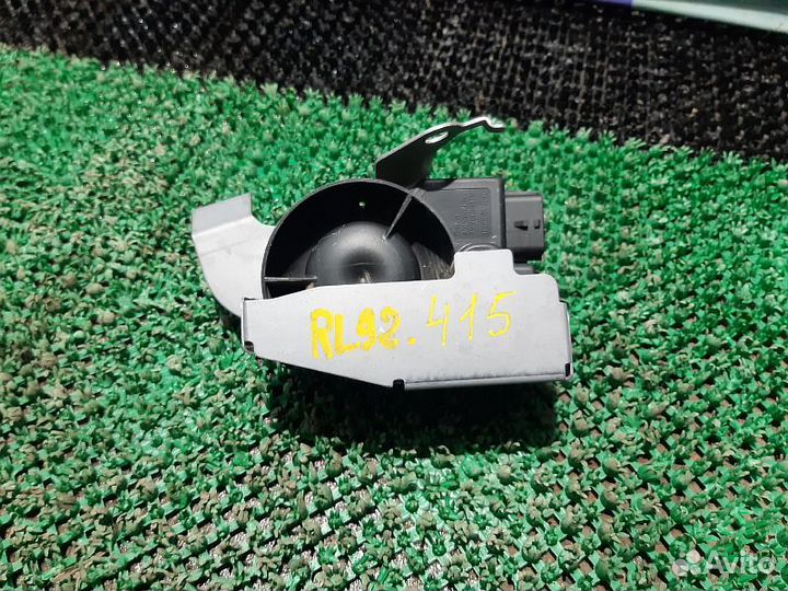 Накладка консоли левая Mitsubishi pajero IV