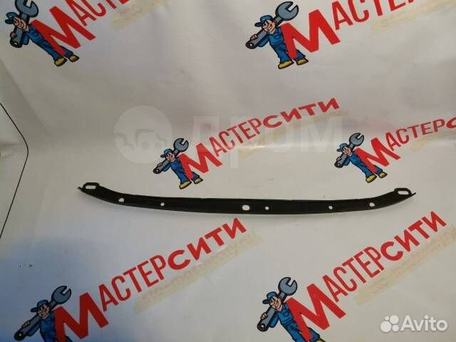 Усилитель переднего бампера Toyota Lite Ace Noah S