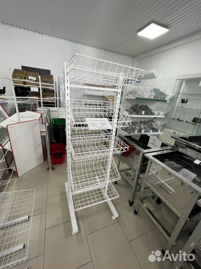 Стеллаж стойка островной с корзинами