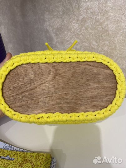 Вязаная корзина
