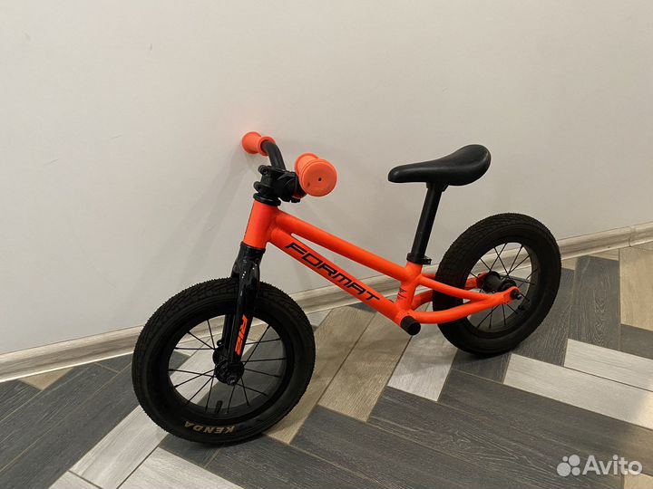 Беговел Format Runbike, красный