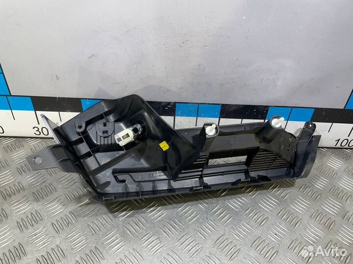 Б/У Держатель задней полки#001