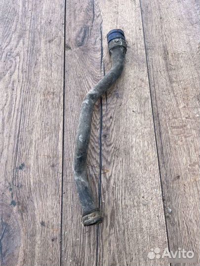 Патрубок охлаждения двигателя Renault Laguna 1.6