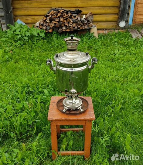 Старинный самовар. угольный. Тула