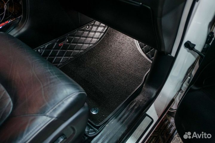 Автоковрики на infiniti QX80