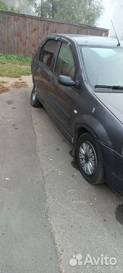 Renault Logan 1.4 МТ, 2007, битый, 340 000 км