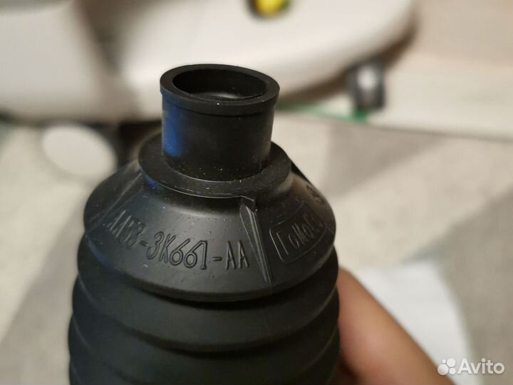 Комплект пыльников рулевой рейки Ford Explorer 11