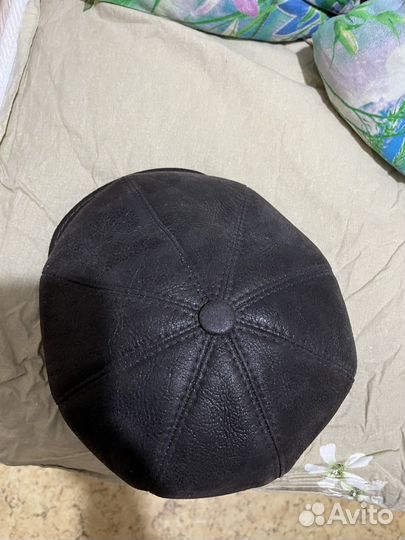 Мужская кожаная кепка