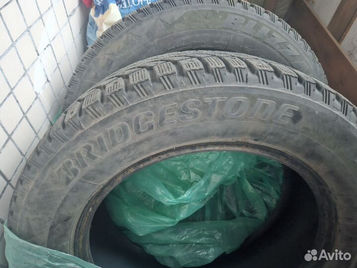 Bridgestone Blizzak Spike-02 185/65 R15 88