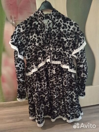 Платье,44-46