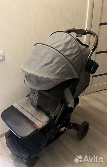 Прогулочная коляска carrello astra