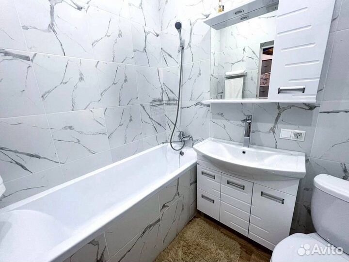 Ремонт ванной комнаты / Плиточник