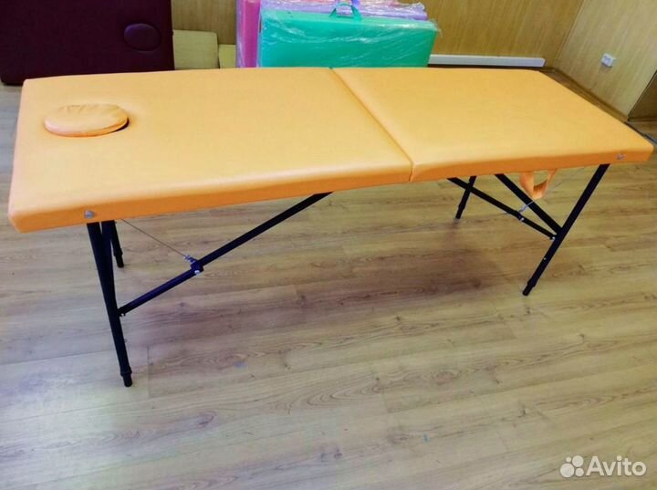 Кушетка с вырезом