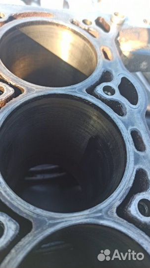 Блок цилиндров Opel Corsa C 1.0 Z10XE