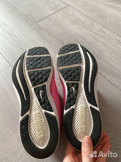Кроссовки nike детские для девочки 34,5 размер