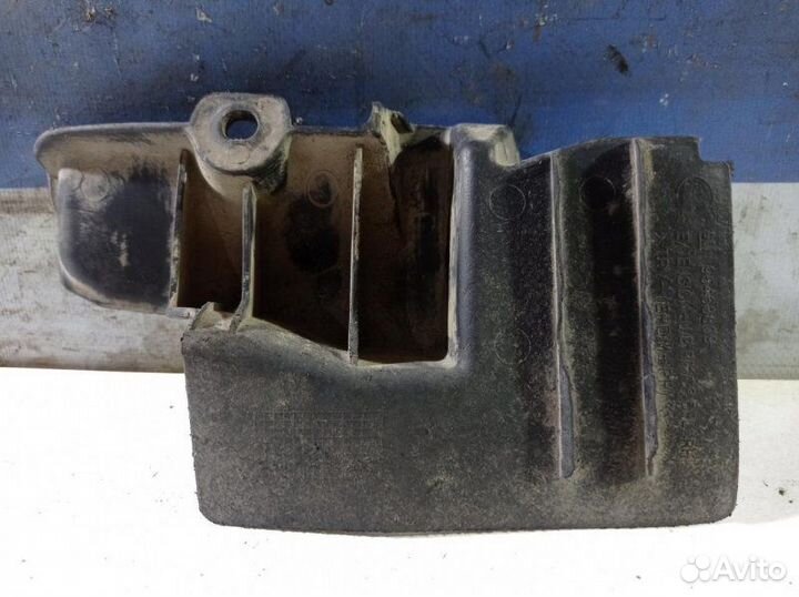 Брызговик задний правый Chevrolet Aveo T300