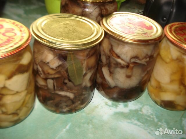 Грибочки маринованные