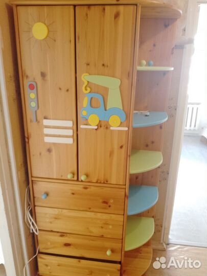 Продам детский шкаф