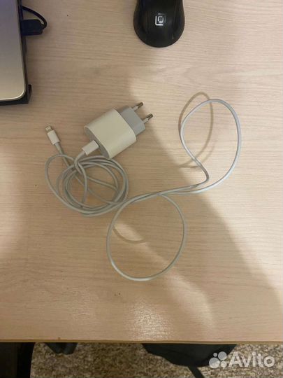 Зарядное устройство для телефона iPhone 11