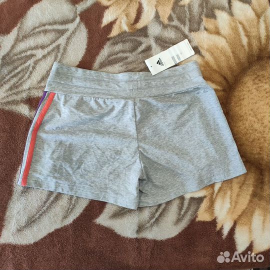 Adidas Шорты серые F84470 D30-32 (новые)