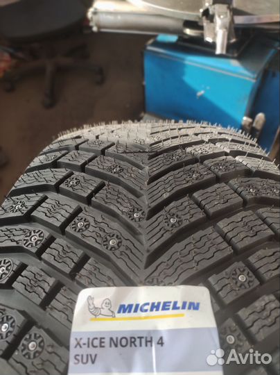 Michelin X-Ice North 4 SUV 235/55 R19 105T