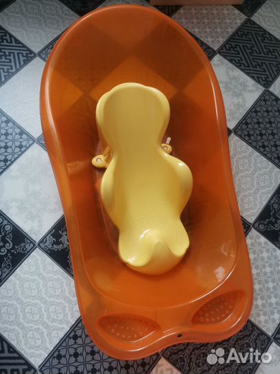 Ванночка для купания с горкой