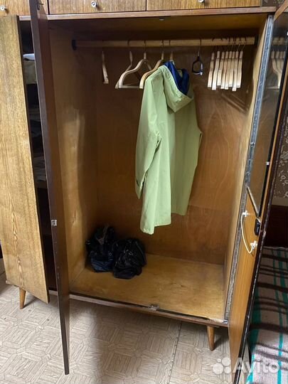 Шифоньер с антресолью