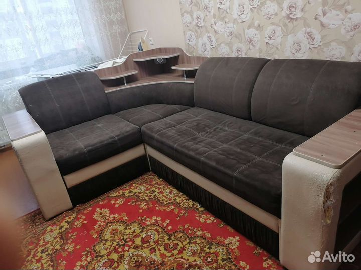 Угловой диван