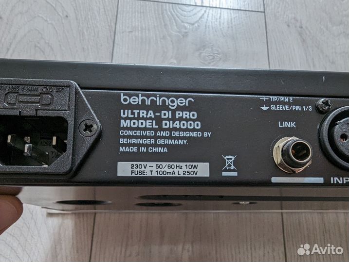 Behringer Ultra-DI Pro Model DI4000 DiBox