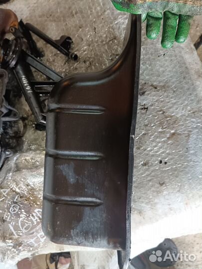 Поддон масляный 1.6 HDi TDCi Ford Peugeot Citroen