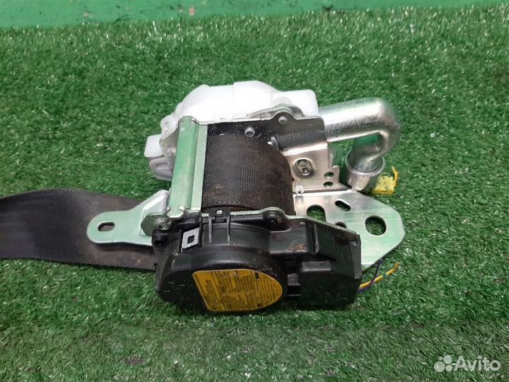 Ремень безопасности передний правый Lexus GS 450H