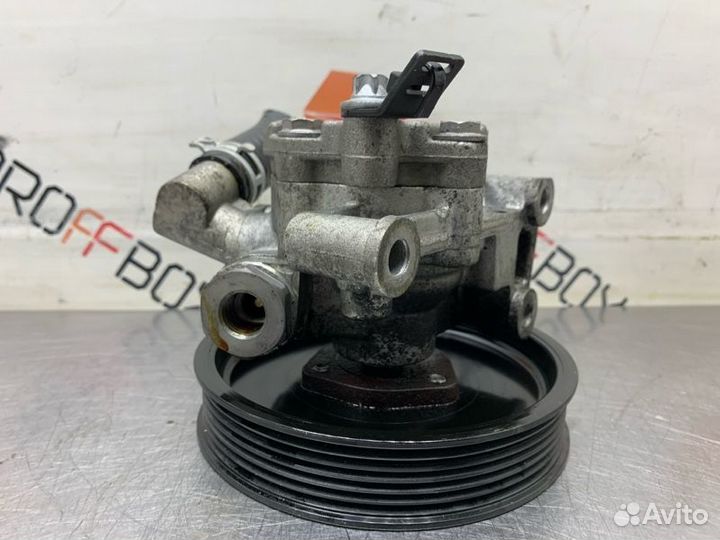 Насос гидроусилителя руля Mercedes Clc-Class CL203
