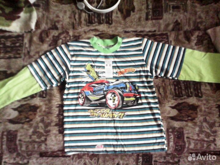 Футболка с длинным рукавом