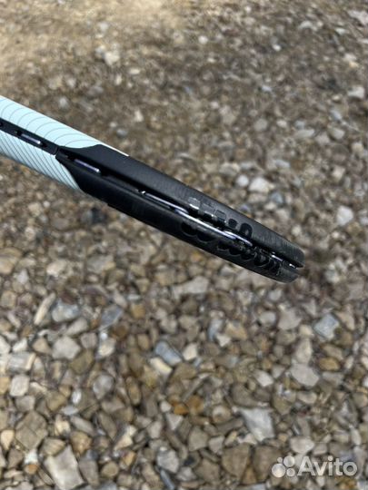 Теннисная ракетка для большого тенниса