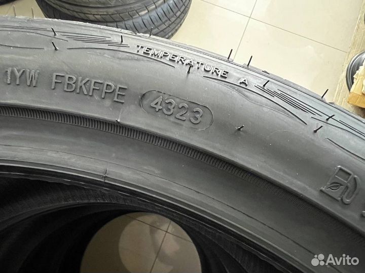 Kustone Passion P9S 275/35 R21 и 315/30 R21 105Y