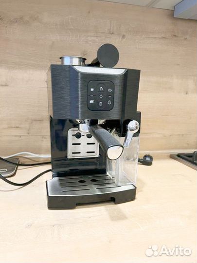 Кофеварка рожковая redmond rcm 1511