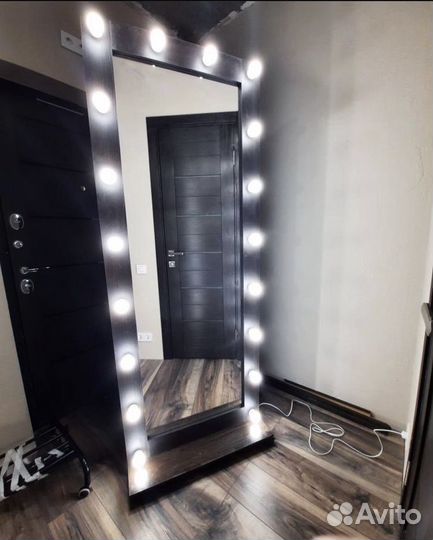 Гримерное зеркало