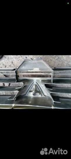 Решетка радиатора Toyota Vista SV30