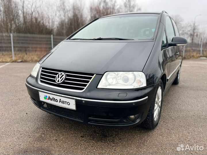 Volkswagen Sharan 1.9 AT, 2009, 289 000 км