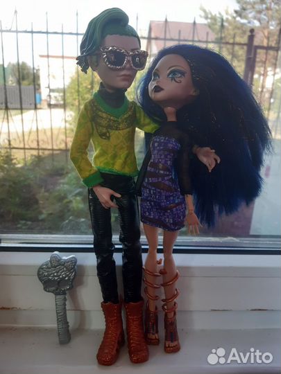 Куклы Монстер хай, Клео Де Нил и Дьюс