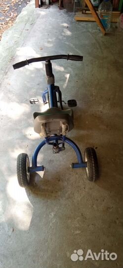 Трехколесный велосипед