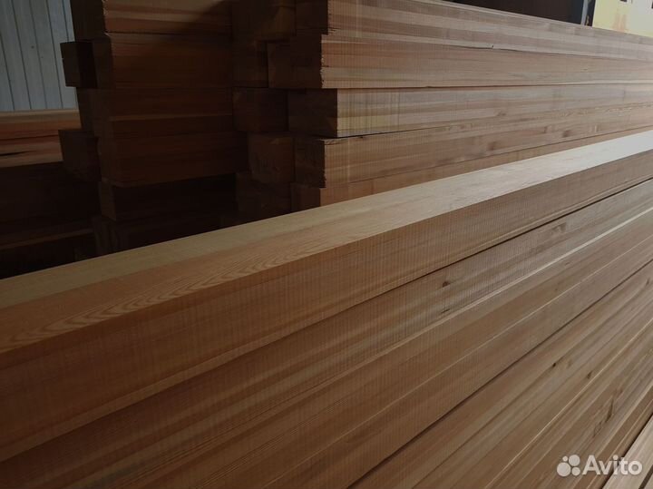 Брус из сосны для загородного строительства