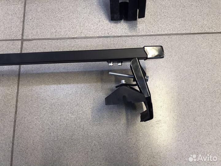 Поперечины на крышу (багажник)